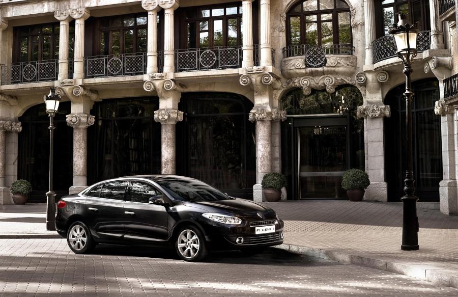  Renault Fluence 2010 года  (фото 125 из 146)